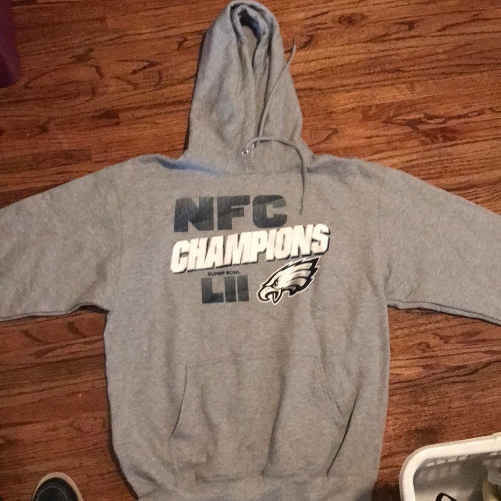 Eagles essential fleece hoodie